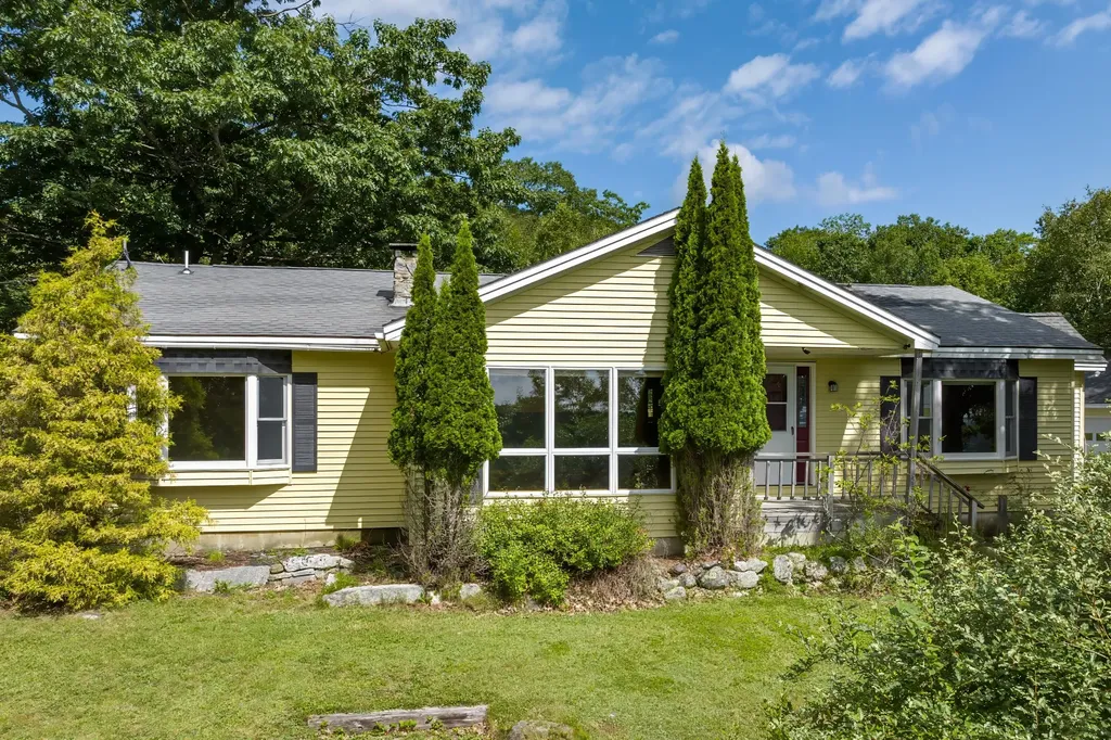 8 Oak Hill Road Orland ME 04472