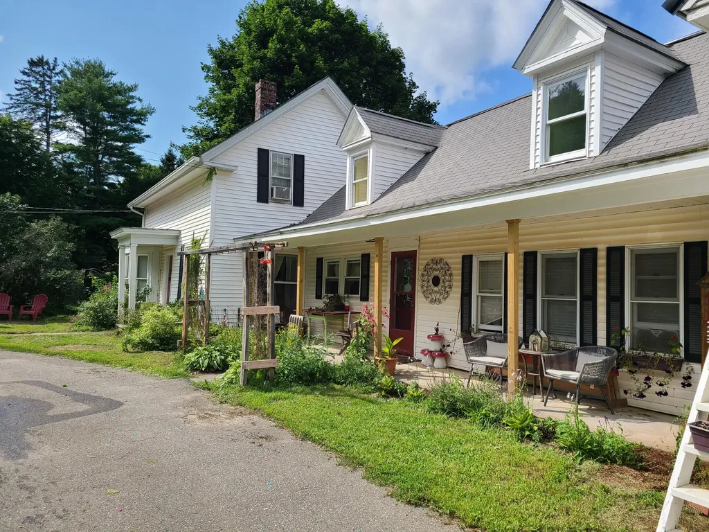 138 Main Street Hill Dexter ME 04930