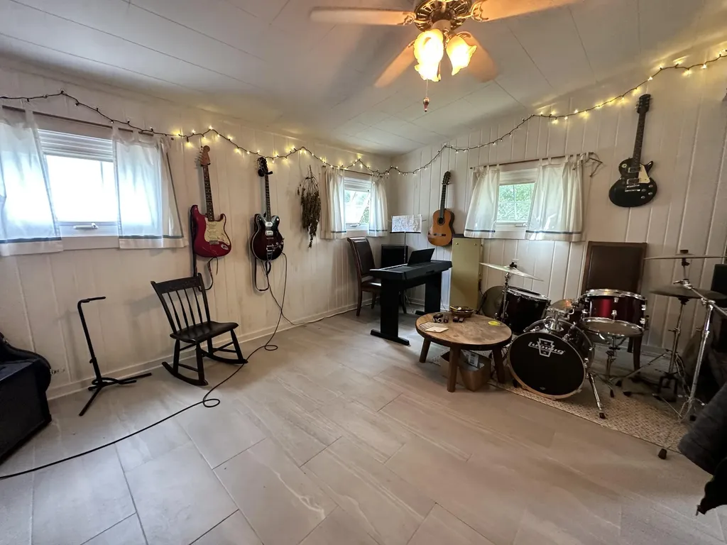 77 Rankin Street Rockland ME 04841