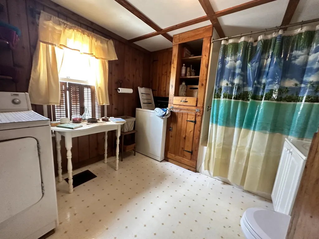 77 Rankin Street Rockland ME 04841