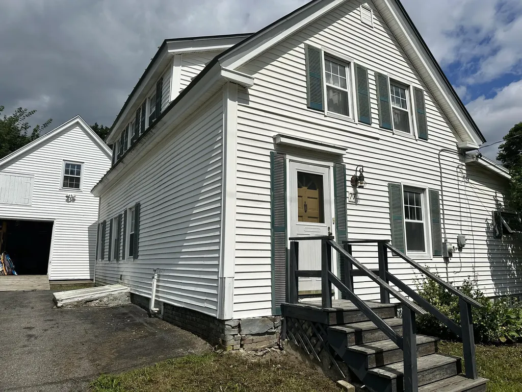 77 Rankin Street Rockland ME 04841