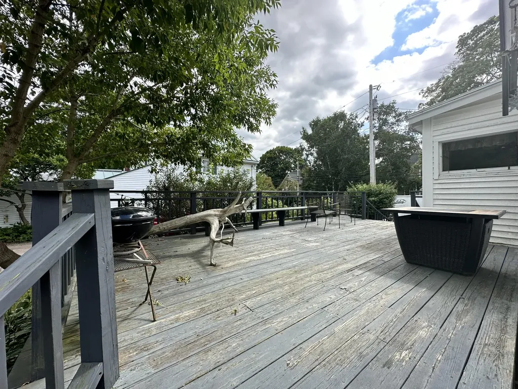 77 Rankin Street Rockland ME 04841