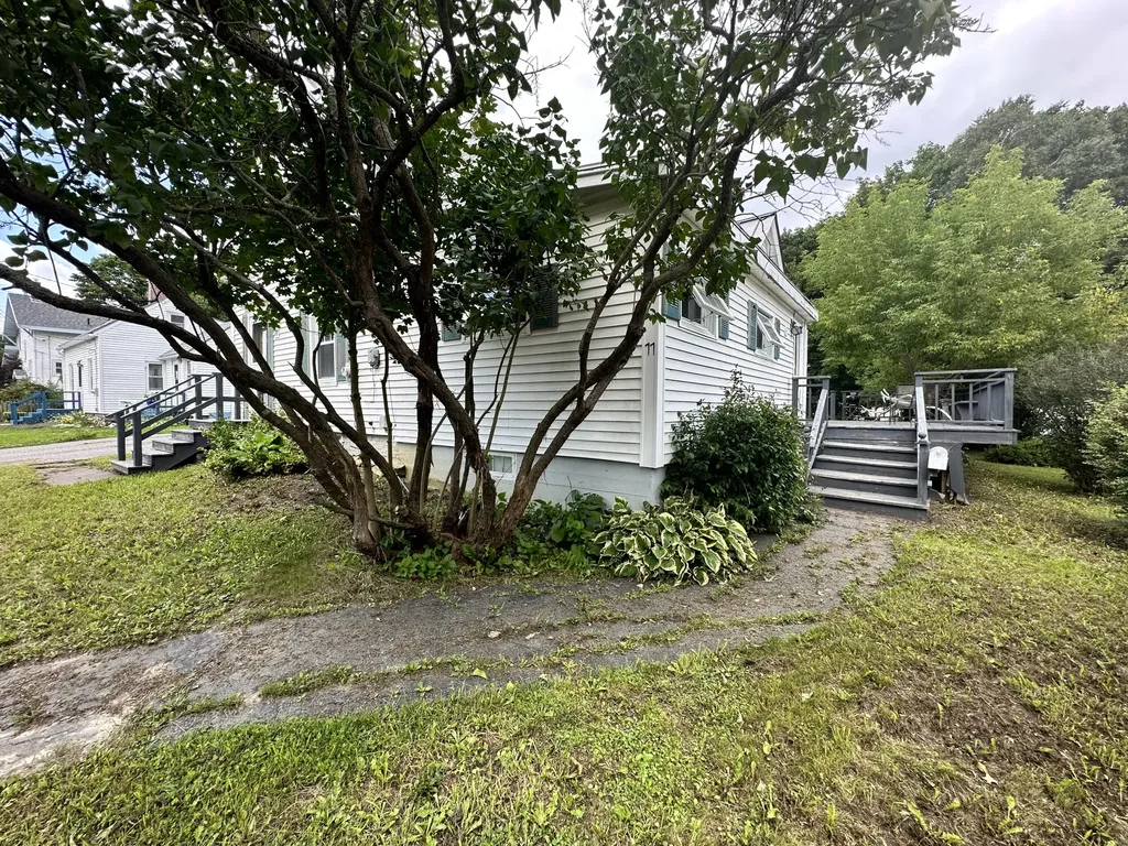 77 Rankin Street Rockland ME 04841