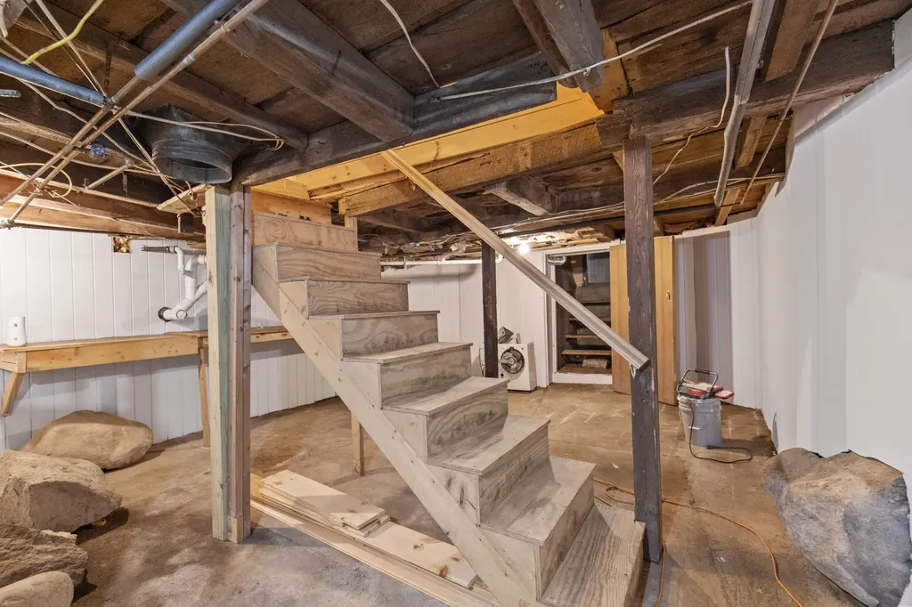69 Federal Road Parsonsfield ME 04047