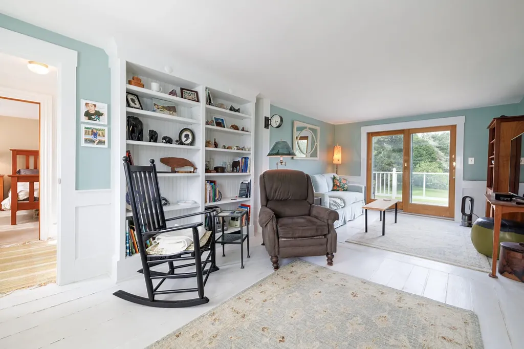 100 Naskeag Point Road Brooklin ME 04616