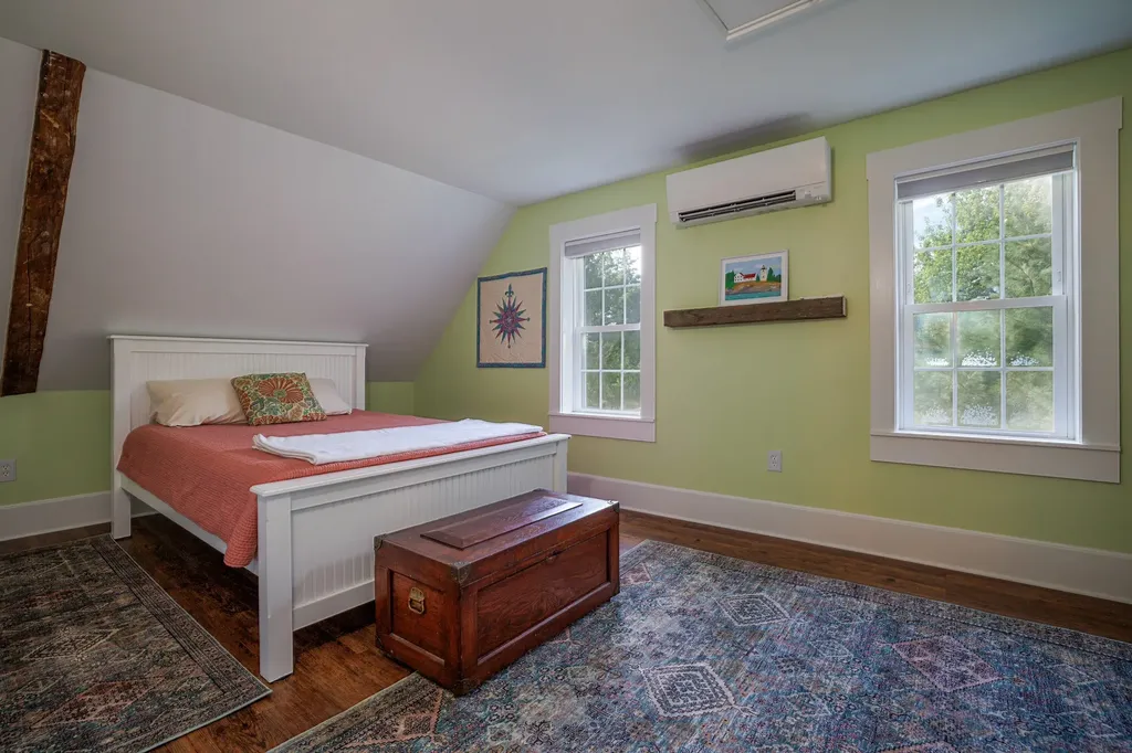 100 Naskeag Point Road Brooklin ME 04616