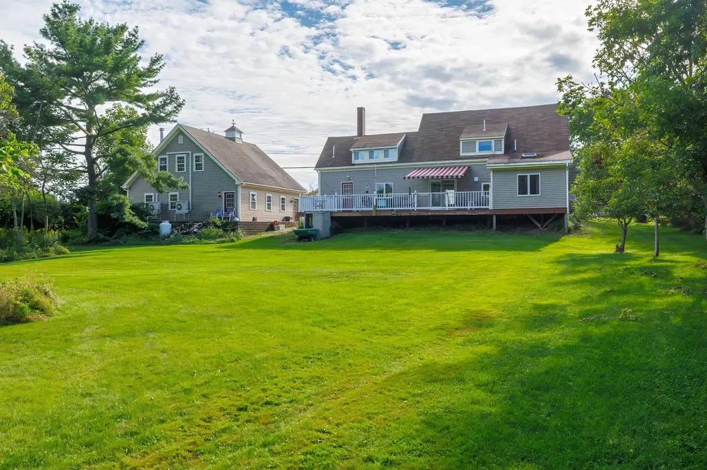 100 Naskeag Point Road Brooklin ME 04616