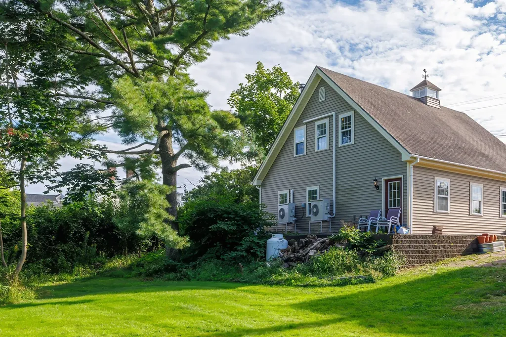 100 Naskeag Point Road Brooklin ME 04616