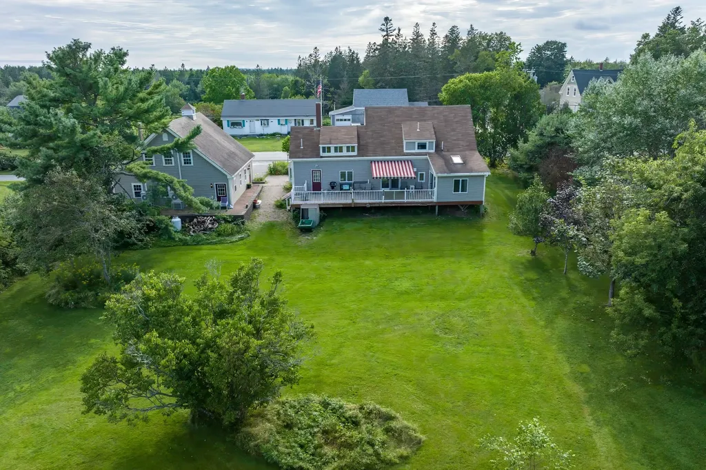 100 Naskeag Point Road Brooklin ME 04616