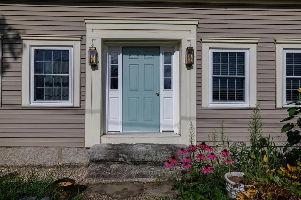 100 Naskeag Point Road Brooklin ME 04616