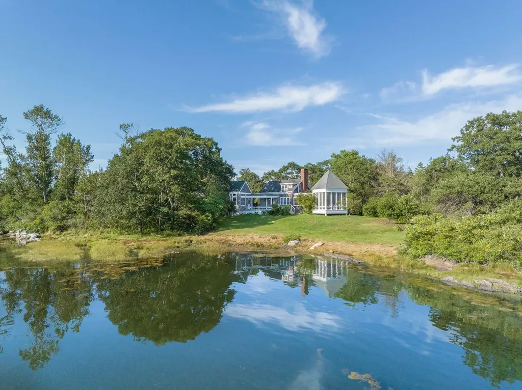 50 Alliquippa Road Phippsburg ME 04562