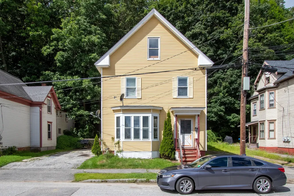 64 James Street Auburn ME 04210