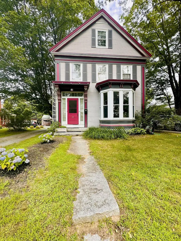 25 Elm Street Skowhegan ME 04976