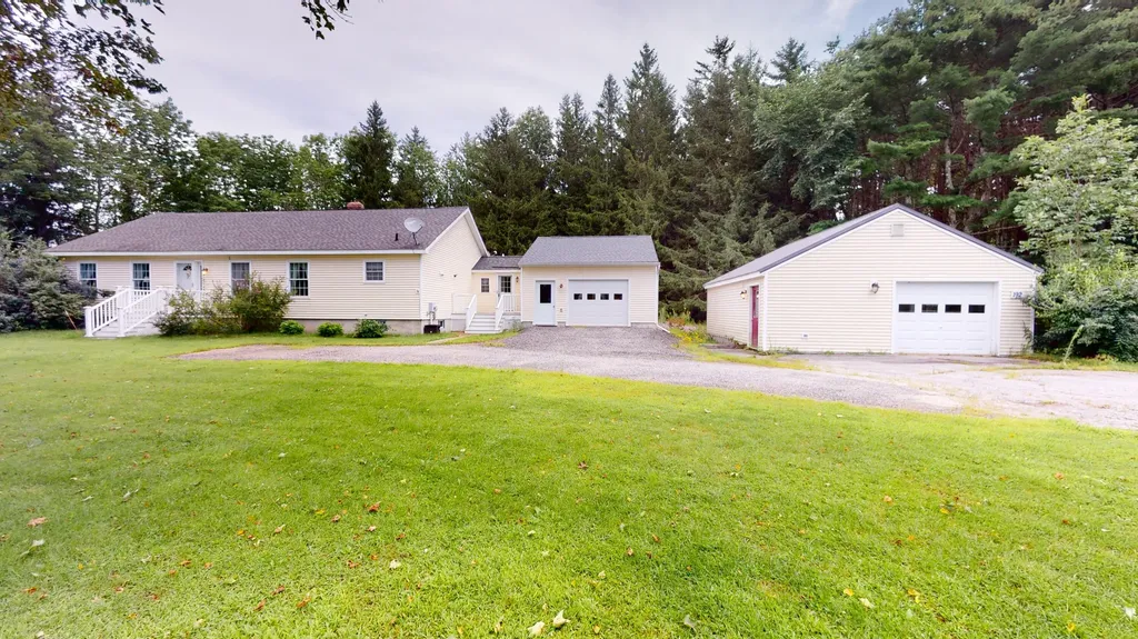 192 Academy Road Monmouth ME 04259