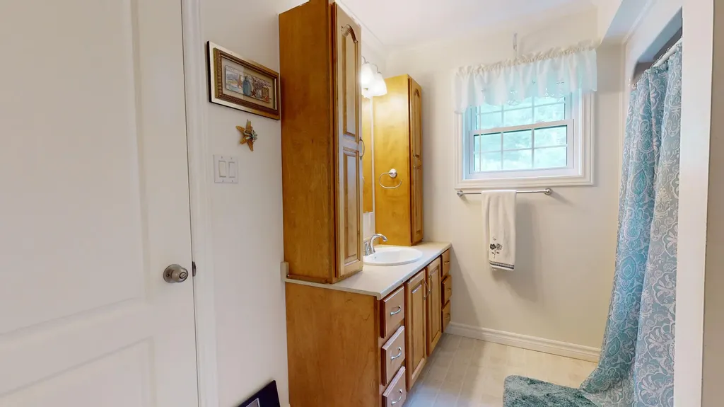 192 Academy Road Monmouth ME 04259