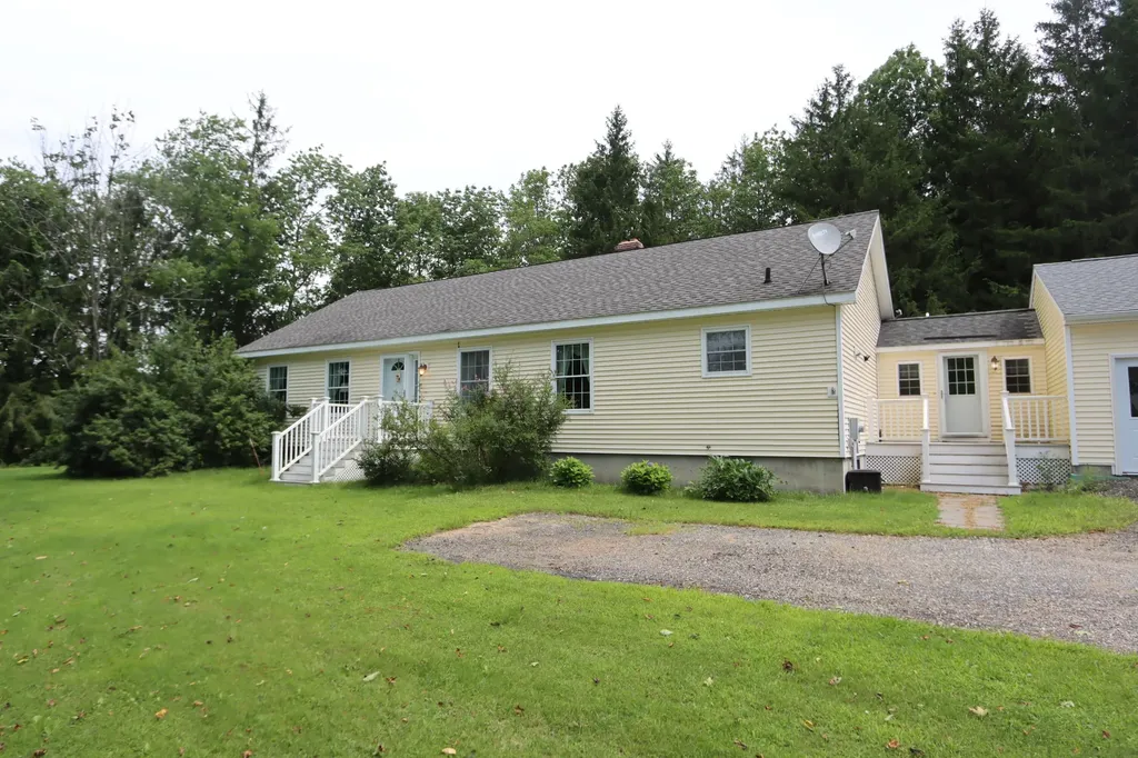 192 Academy Road Monmouth ME 04259