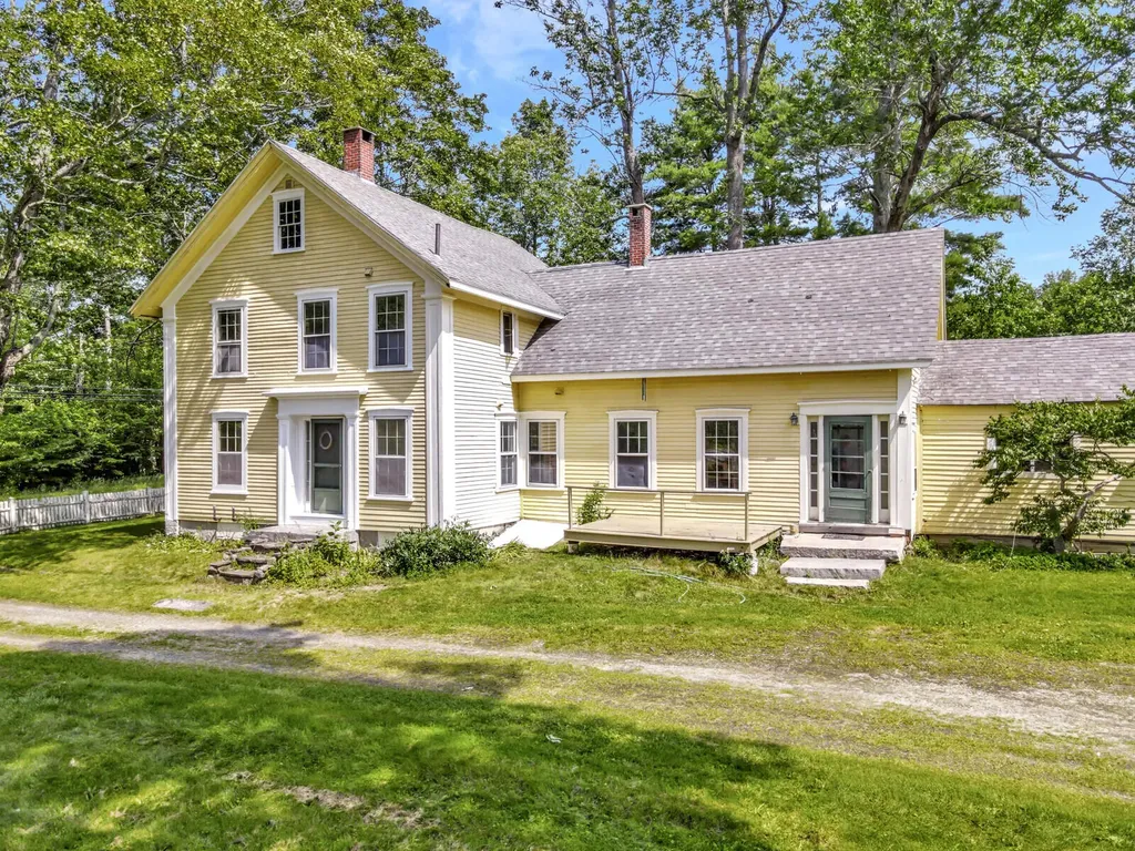 866 Hallowell Litchfield Road West Gardiner ME 04345