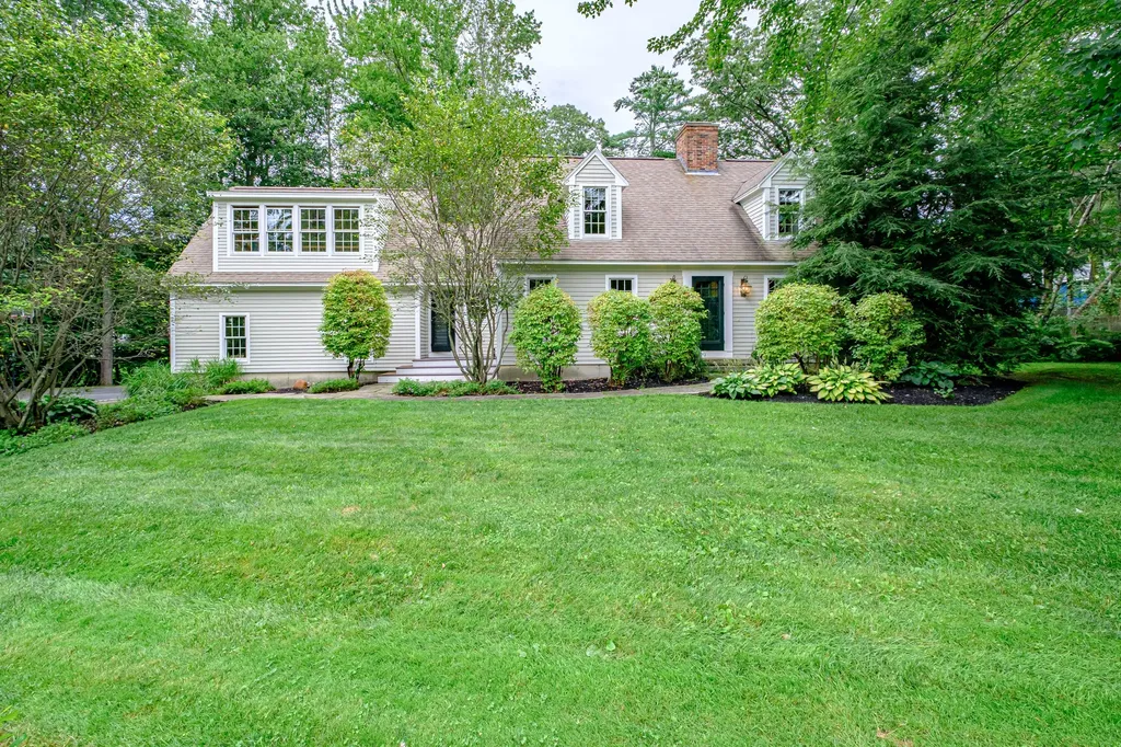 6 Tanglewood Circle Scarborough ME 04074
