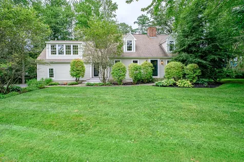 6 Tanglewood Circle Scarborough ME 04074