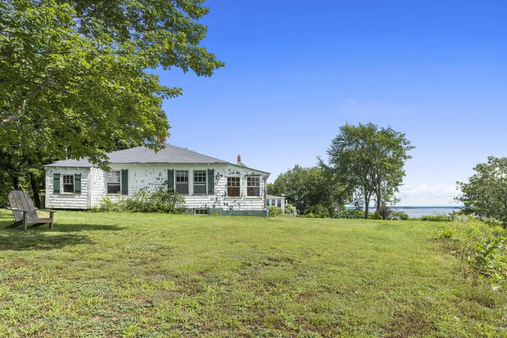 27 Fenderson Road Chebeague Island ME 04017