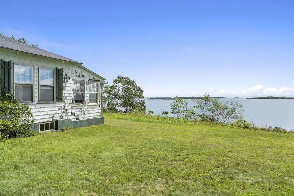 27 Fenderson Road Chebeague Island ME 04017