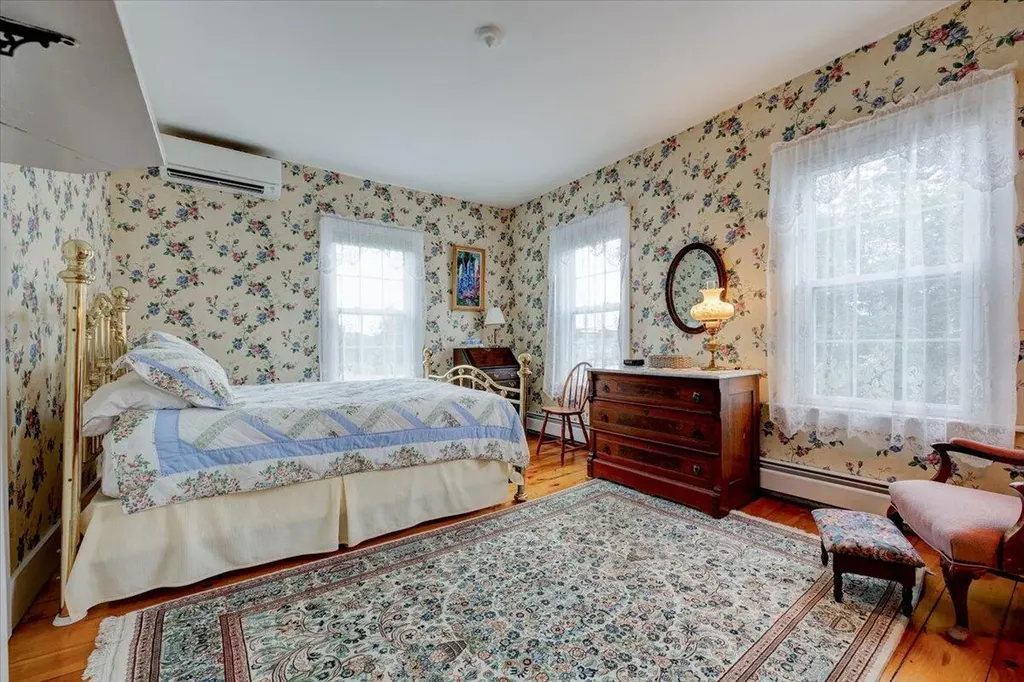 62 King Street Scarborough ME 04074