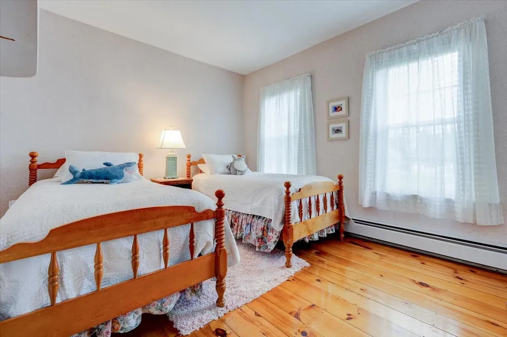 62 King Street Scarborough ME 04074