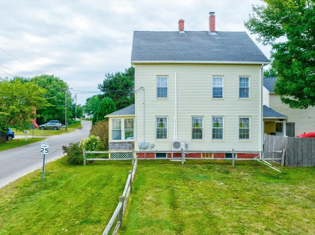 62 King Street Scarborough ME 04074