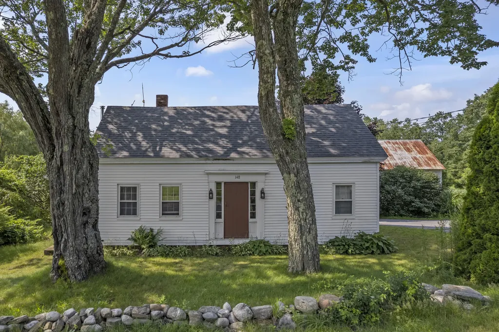 148 Flag Pond Road Saco ME 04072
