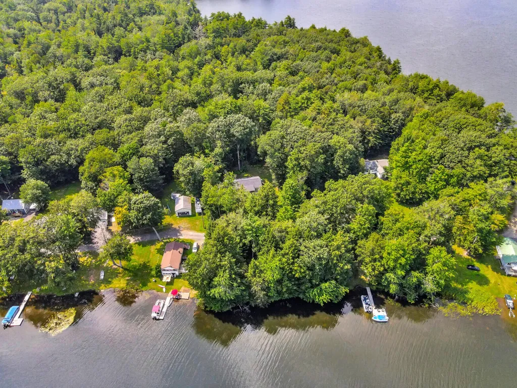 101 Larry Drive Monmouth ME 04259
