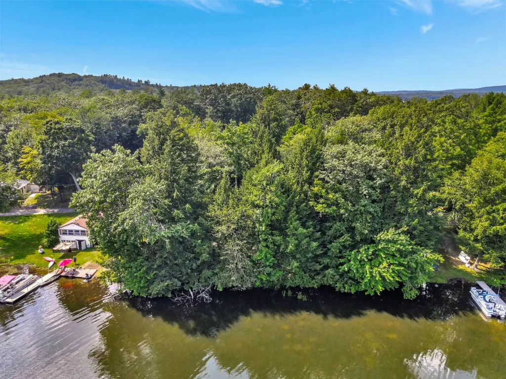101 Larry Drive Monmouth ME 04259