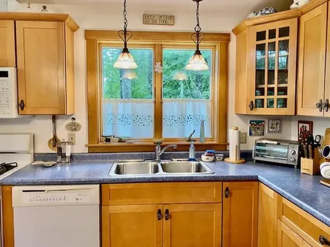 11 East Shore Drive Parsonsfield ME 04047
