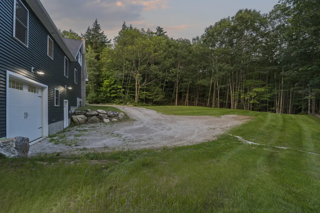 943 Greenwood Road Norway ME 04268