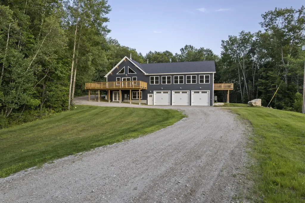 943 Greenwood Road Norway ME 04268