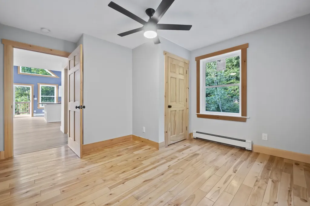 943 Greenwood Road Norway ME 04268