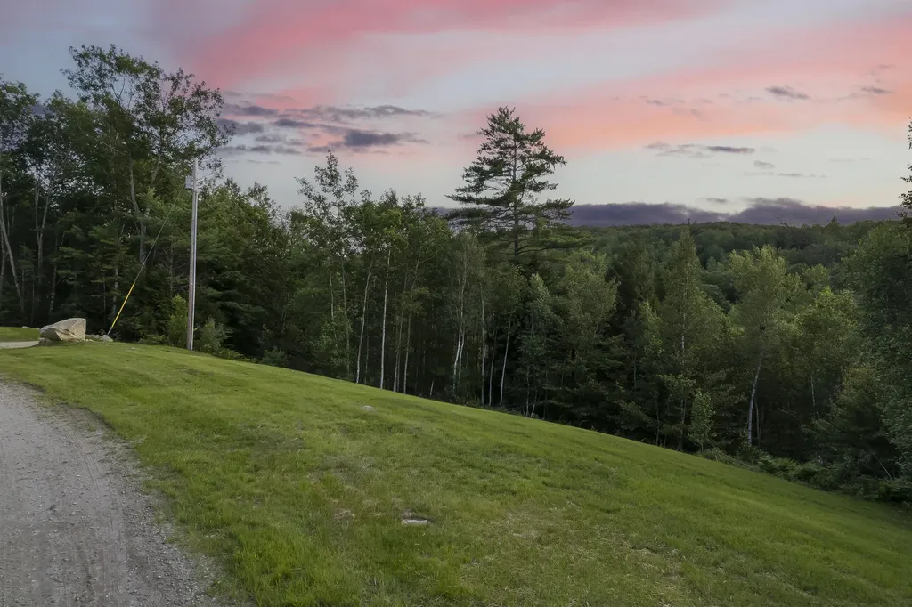 943 Greenwood Road Norway ME 04268