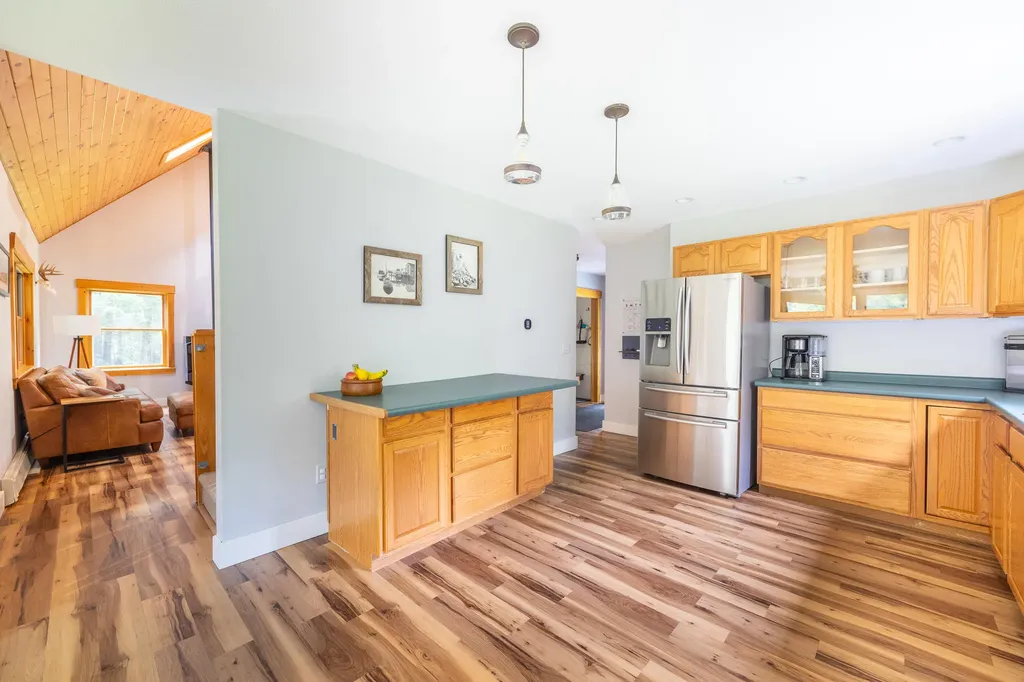 27 Sams Road Arundel ME 04046