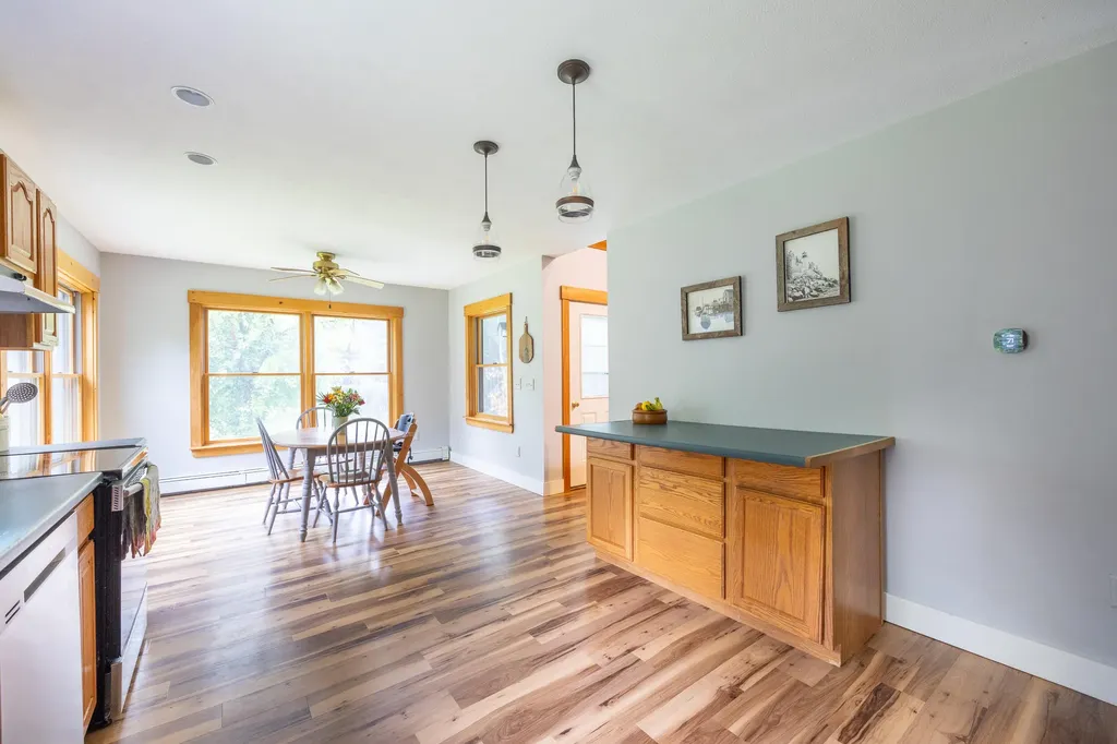 27 Sams Road Arundel ME 04046