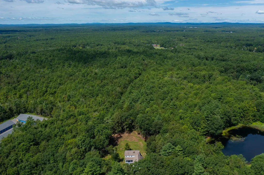 27 Sams Road Arundel ME 04046