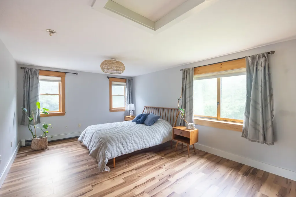 27 Sams Road Arundel ME 04046