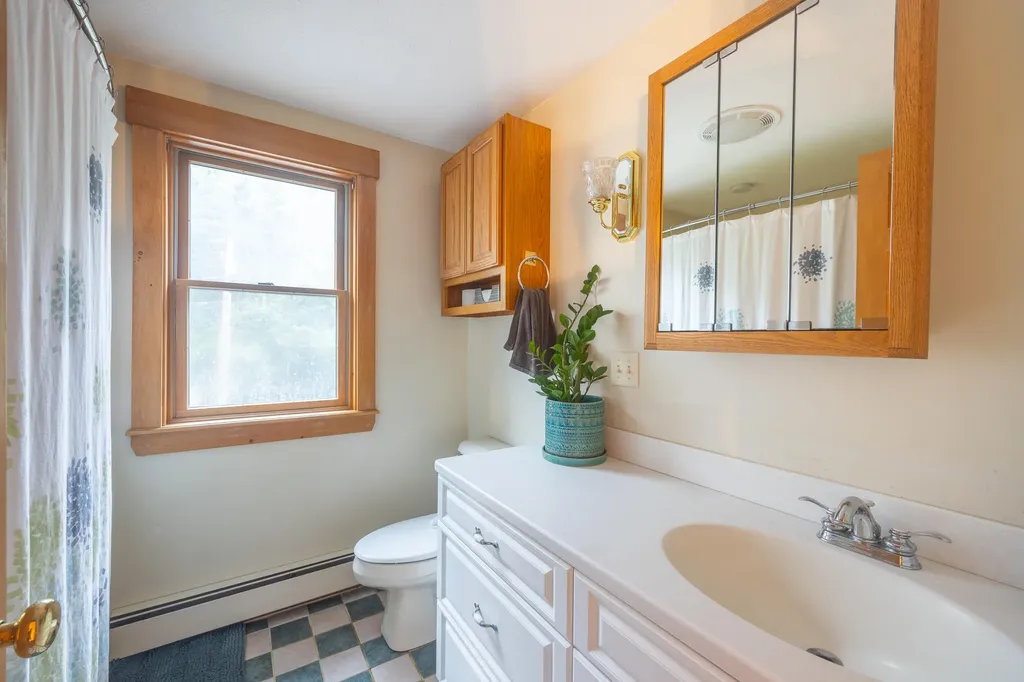 27 Sams Road Arundel ME 04046