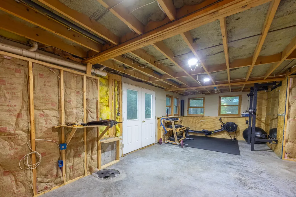 27 Sams Road Arundel ME 04046