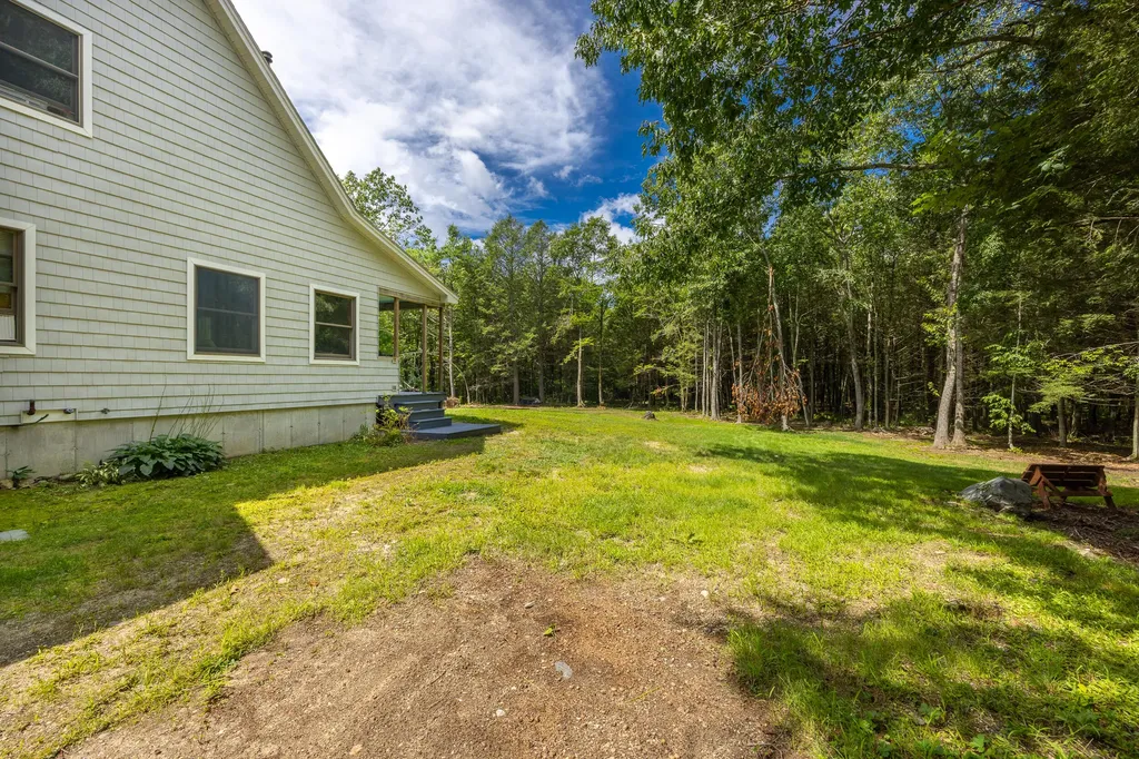 27 Sams Road Arundel ME 04046
