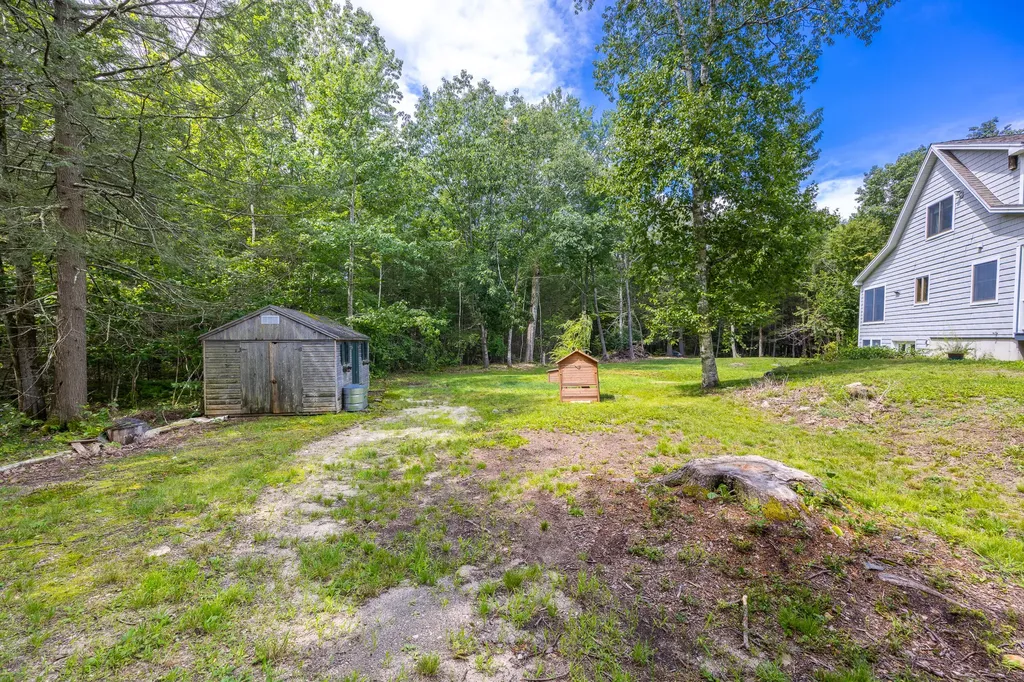 27 Sams Road Arundel ME 04046