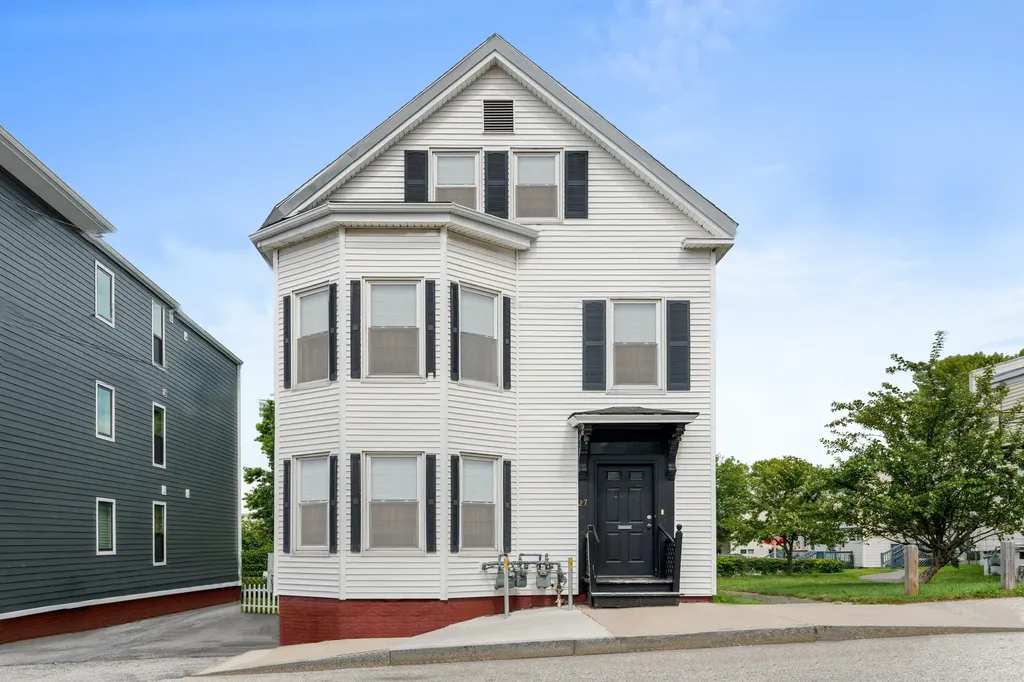 27 E Oxford Street Portland ME 04101