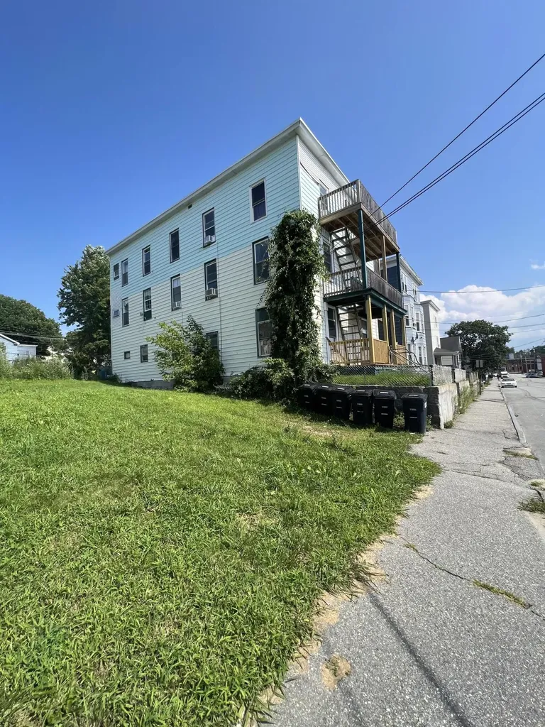 256 Park Street Lewiston ME 04240