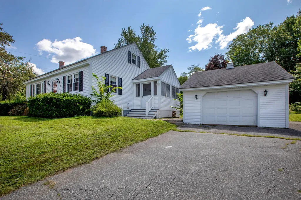 19 Jenkins Street Lewiston ME 04240
