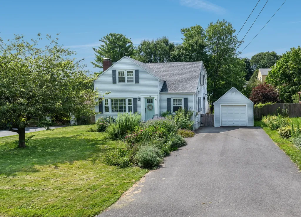 134 Edwards Street Portland ME 04102