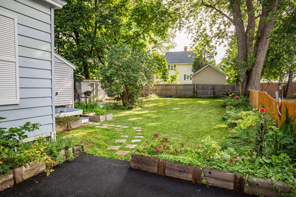 183 Elm Street Bangor ME 04401