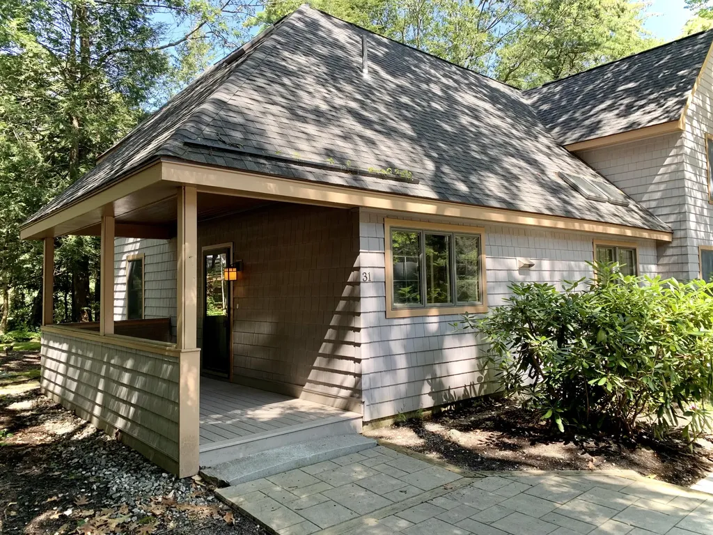 31 Concord Place Cape Elizabeth ME 04107